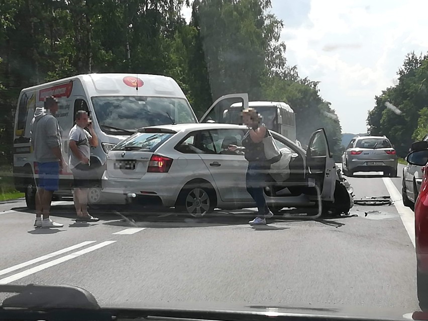 Do wypadku doszło około godz. 15 na na drodze krajowej 91 w...