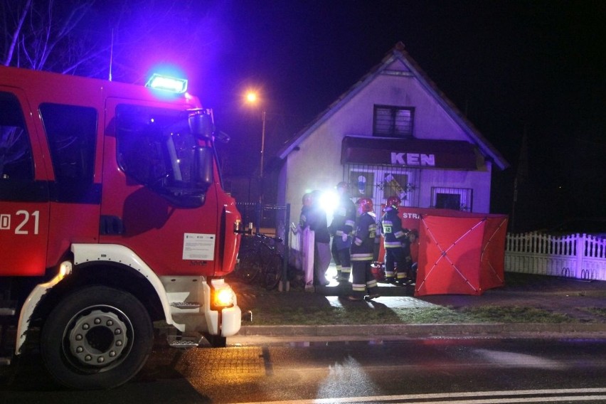 Akcja straży pożarnej i pogotowia ratunkowego w Siechnicach....