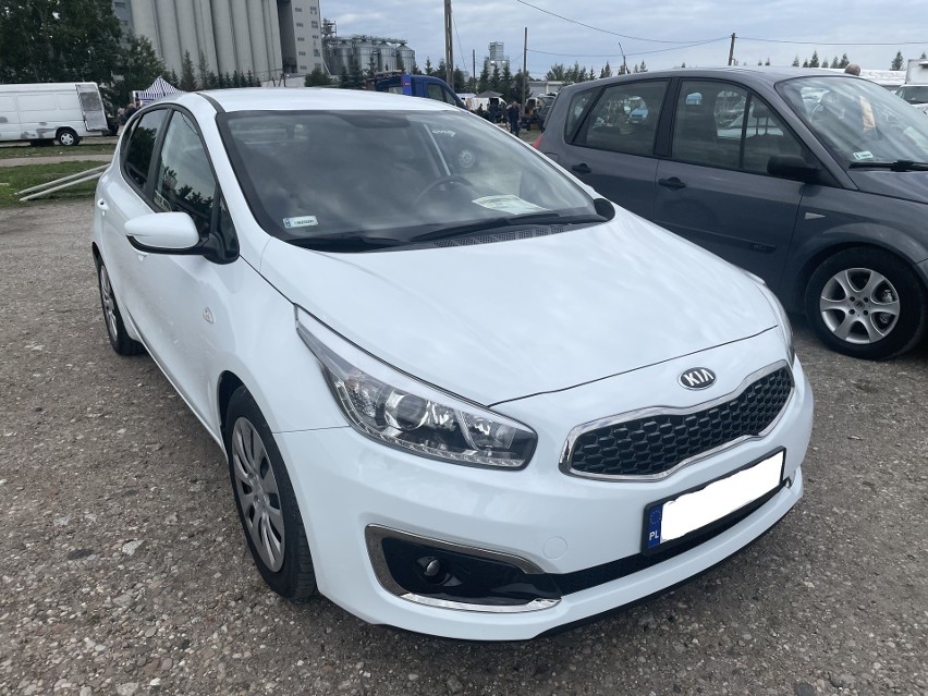 Kia Ceed. Moc 110, pojemność silnika 1,6, diesel. Przebieg:...