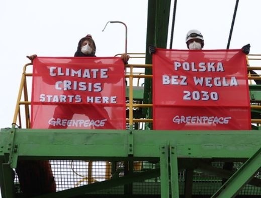Akcja Greenpeace w kopalni węgla brunatnego Turów.