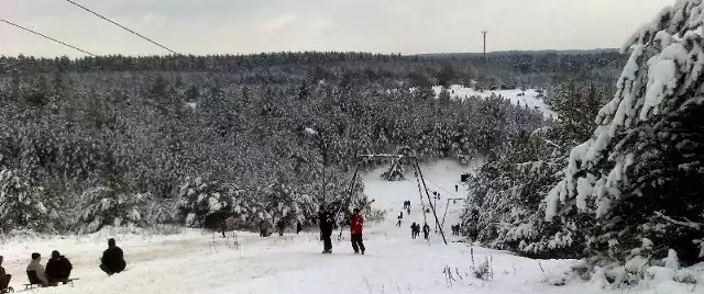 Miłośników białego szaleństwa nie zraża nawet nieczynny wyciąg