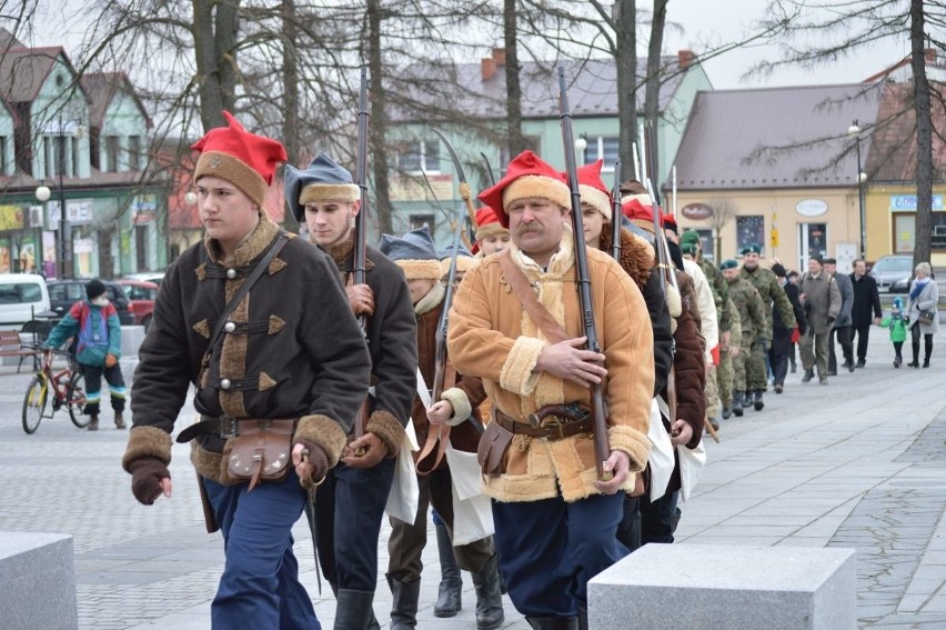 Obchody rocznicowe bitwy pod Małogoszczem. Oddali hołd bohaterom [ZDJĘCIA]