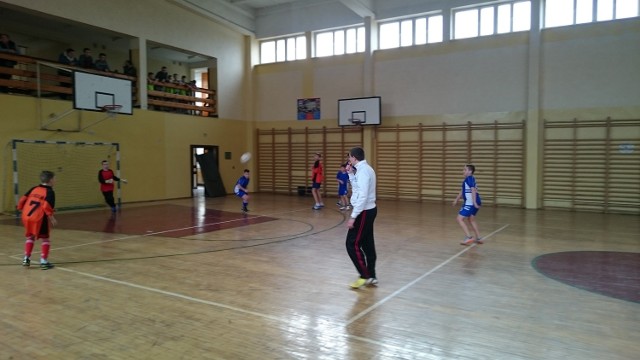 W turnieju wzięło udział sześć drużyn reprezentujących szkoły podstawowe z terenu gminy Wodzisław.