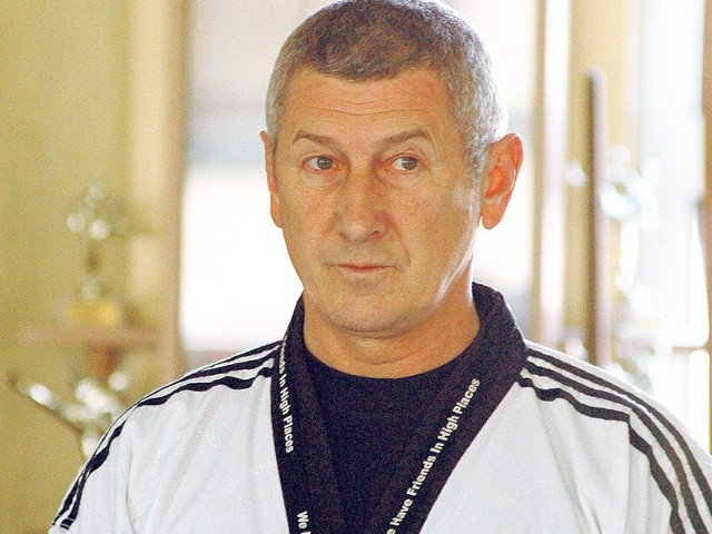 Henryk Ficek prowadzi Centralny Ośrodek Szkolenia Taekwondo, w którym znajdują się sauna, siłownia oraz sala do treningu sportów walki. 