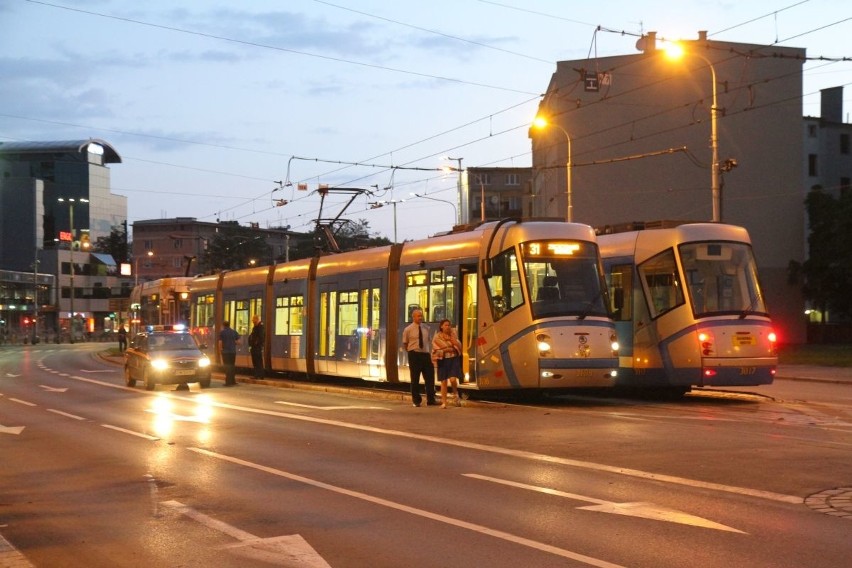 Skutki nocnej nawałnicy we Wrocławiu