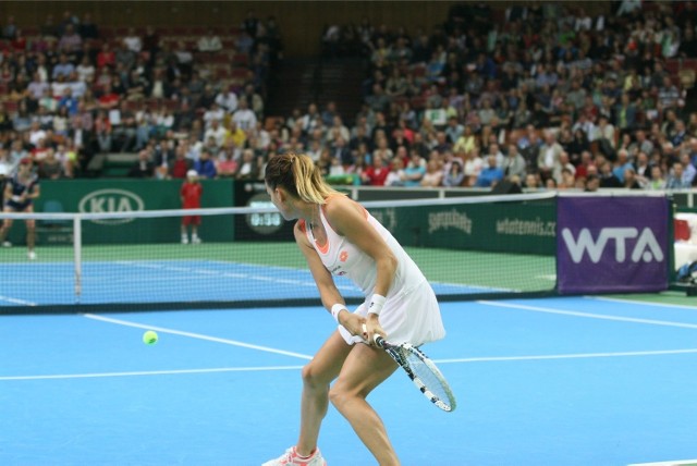 WTA Madryt: Bouchard - Radwańska [TRANSMISJA LIVE, NA ŻYWO, GDZIE OGLĄDAĆ, ZDJECIA]