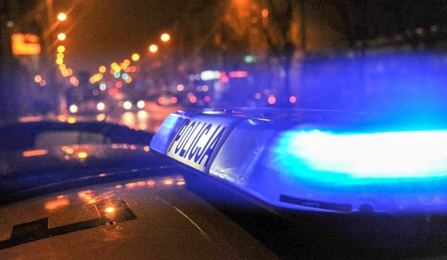 ląsk. Dramatyczna akcja. Awaria karetki z pacjentem do przeszczepu. Policjanci eskortowali ją przez 300 km