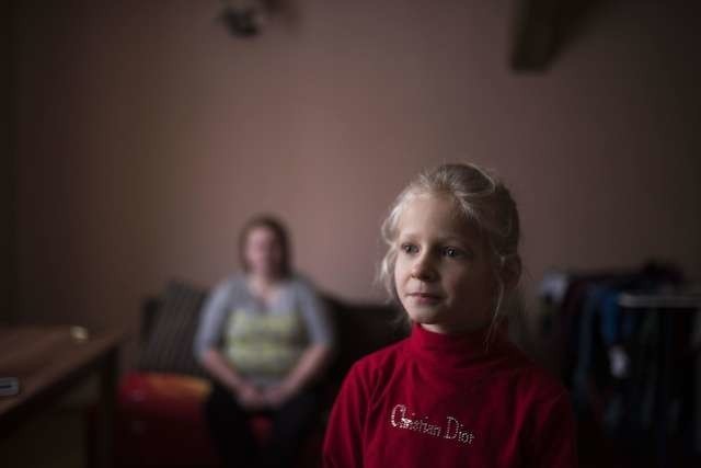 Czy ośmioletnia Oliwia Bajfus wraz bratem, chorą siostrą i mamą będzie musiała zamieszkać w baraku przy ulicy Skłodowskiej-Curie?
