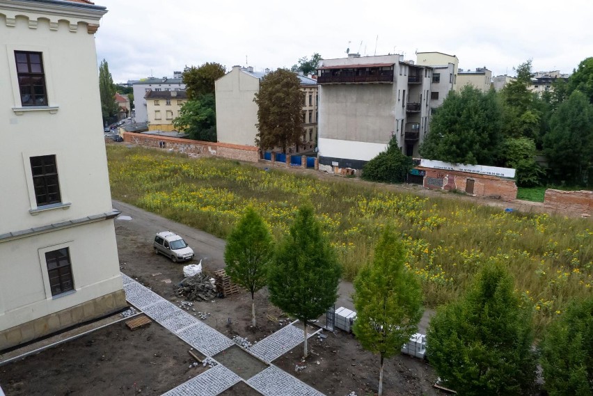 Kraków. Co tam z parkiem przy Karmelickiej. Kiedy zakończenie prac?