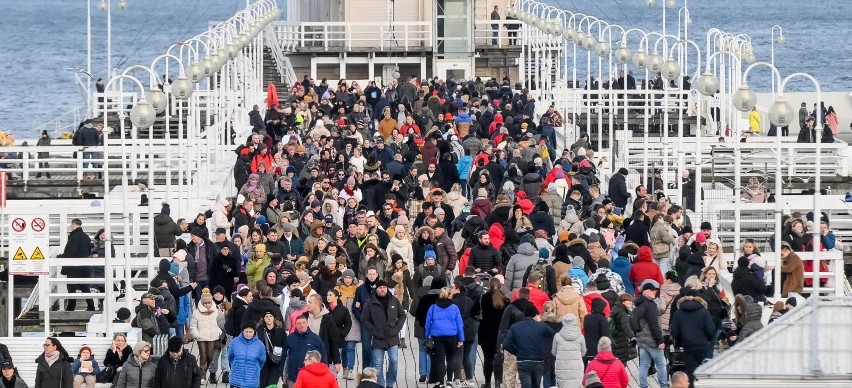 Za ciepło, by siedzieć w domu. Mieszkańcy Trójmiasta wyszli tłumnie na spacer!