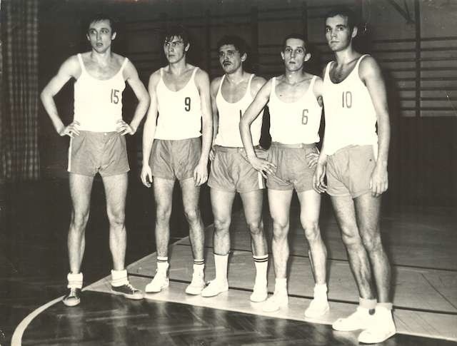 Derużyna Zawiszy. Od lewej: Wojciech Ruszkowski, Wacław Nowakowski, Wojciech Smaczny, Stefan Domagalski, Zbigniew Słabęcki.