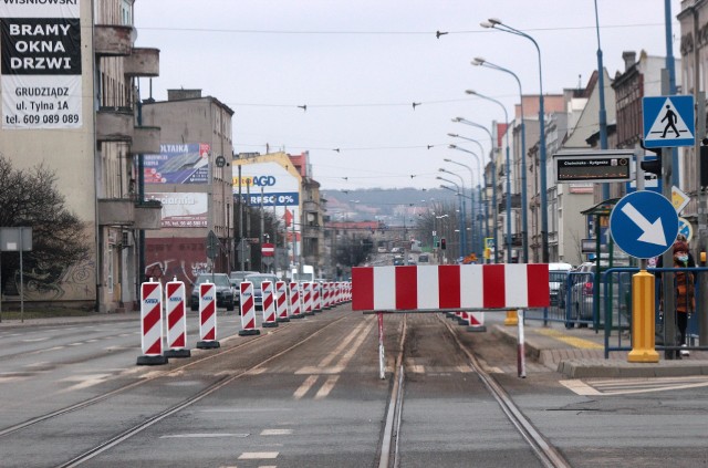 Na razie ruch na odcinku ul. Chełmińskiej od Piaskowej do Bydgoskiej jest tylko ograniczony. Zostanie jednak wyłączony