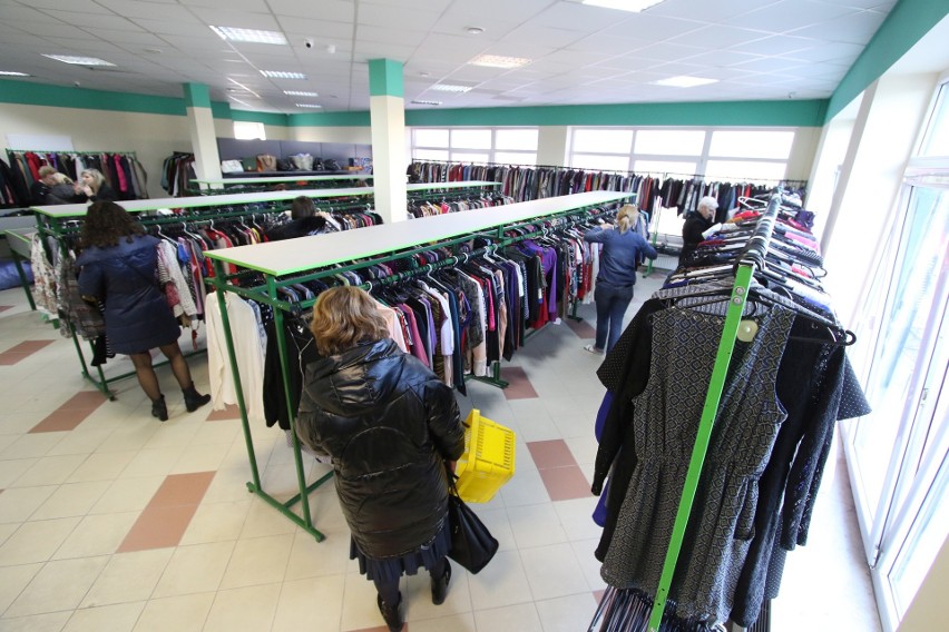 Nowy sklep sieci Dyskont Modna Tania Odzież w Kielcach. Ma już trzy sklepy (WIDEO, zdjęcia)