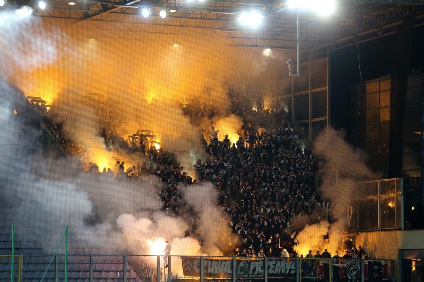 Wisła Kraków zremisowała na własnym stadionie 2:2 z...