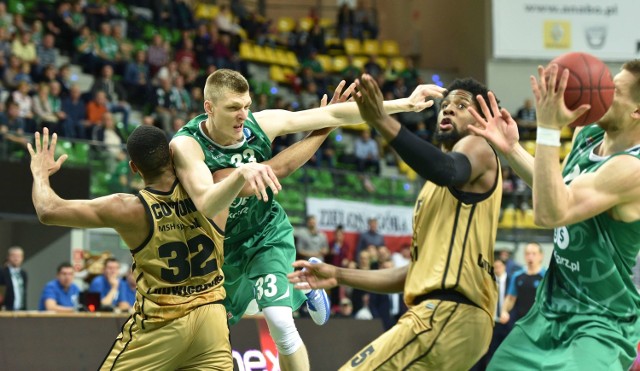 Fragment meczu z poprzedniego sezonu jeszcze z Eurocupu. Stelmet przegrał wówczas w Zielonej Górze z ekipą z Ludwigsb urga 76:81. Liczymy na rewanż