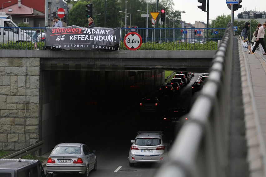 Protest rodziców przeciwko reformie edukacji [ZDJĘCIA]