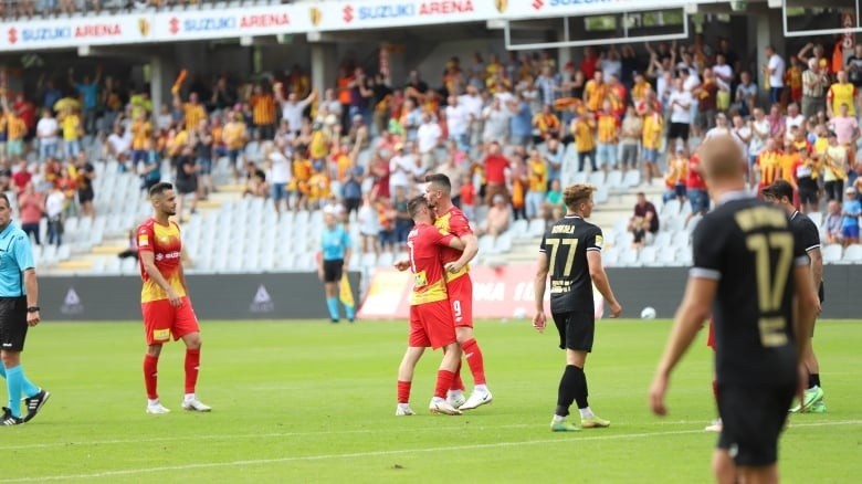 Fortuna 1 Liga. Korona Kielce wygrała z GKS 1962 Jastrzębie 2:1 i po trzech kolejkach ma komplet punktów [ZDJĘCIA]