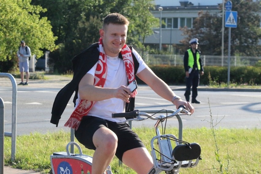 Ogromne korki przed meczem Polska - Walia we Wrocławiu. Nie...