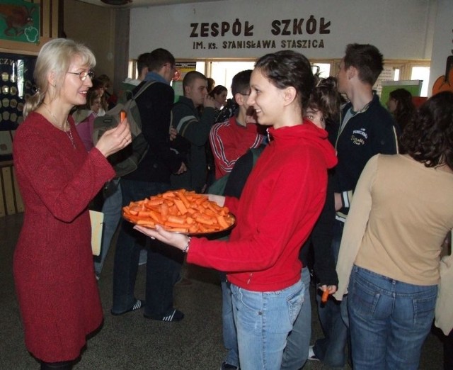 Szkoła zorganizowała wiele imprez, których celem była promocja zdrowego stylu życia i odżywiania sie. Jedną z imprez był Dzień Marchewki, podczas którego zachwalano walory odżywcze i smakowe tego warzywa.