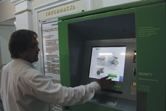 W przemyskim Urzędzie Miejskim działają dwie kasy automatyczne.
