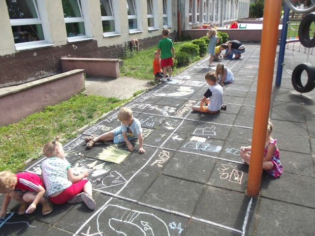Placówka przy ulicy Stolarskiej 2 istnieje od 1957 roku. Trafiają do niej dzieci młodsze.