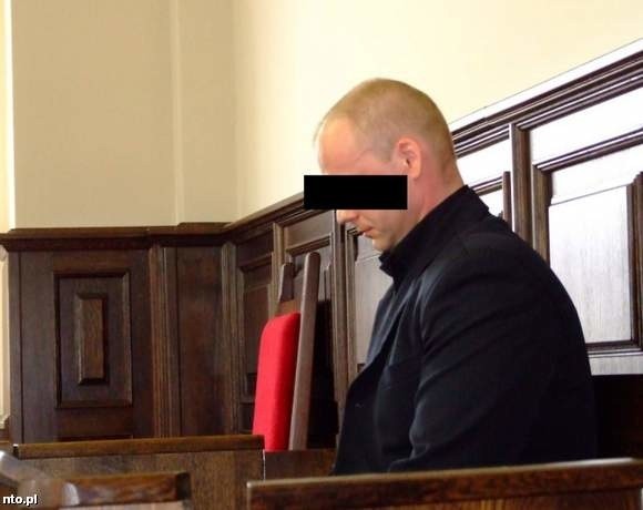Tomasz S., kierownik produkcji usłyszał najwyższy wyrok - 8 miesięcy więzienia w zawieszeniu na 2 lata.