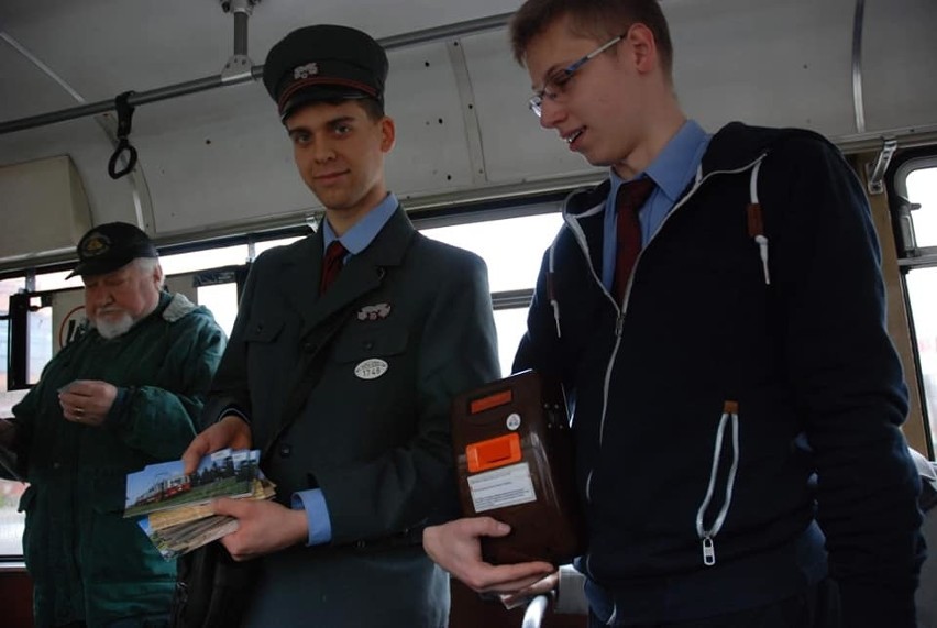 Kursy zabytkowym tramwajem - tak pożegnano linię 41. ZDJĘCIA