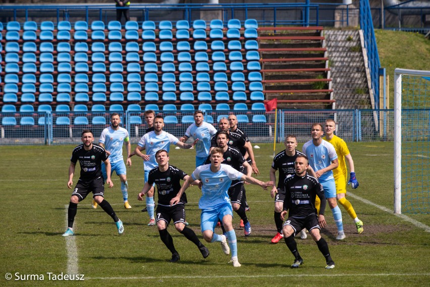 Błękitni Stargard - Górnik Polkowice 0:0. Gospodarze zatrzymali lidera. ZDJĘCIA