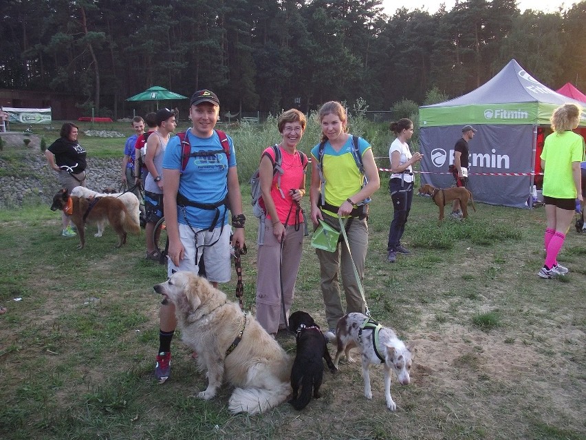 Nocny Puchar Polski w Dogtrekkingu odbył się w Kaletach