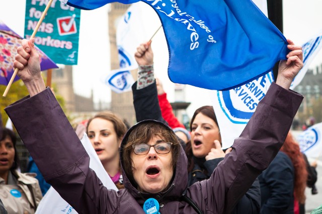 Protesty ogarniają Wielką Brytanie. Zdjęcie ilustracyjne