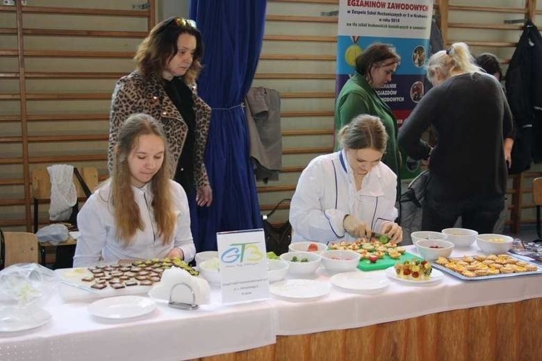 Targów edukacyjnych w Zabierzowie nie będzie. Organizatorzy odwołali je z obawy przed koronawirusem 