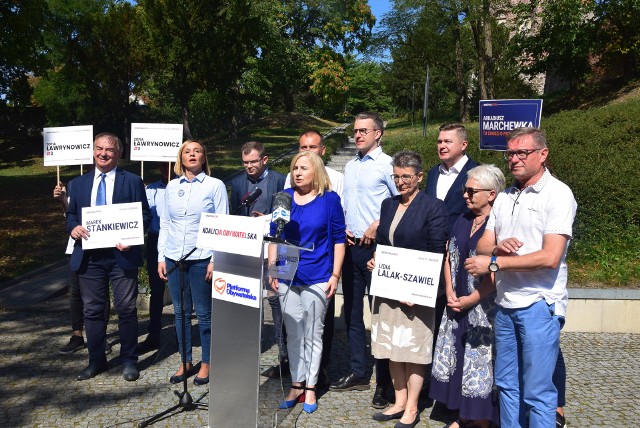 Konferencja w parku Piastowskim.