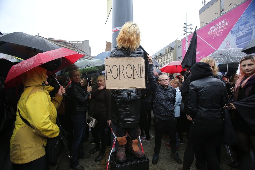 Czarny protest w Katowicach