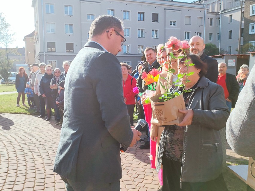 Mieszkańcy są pewni: na wiosnę w pyskowickim rosarium będzie...