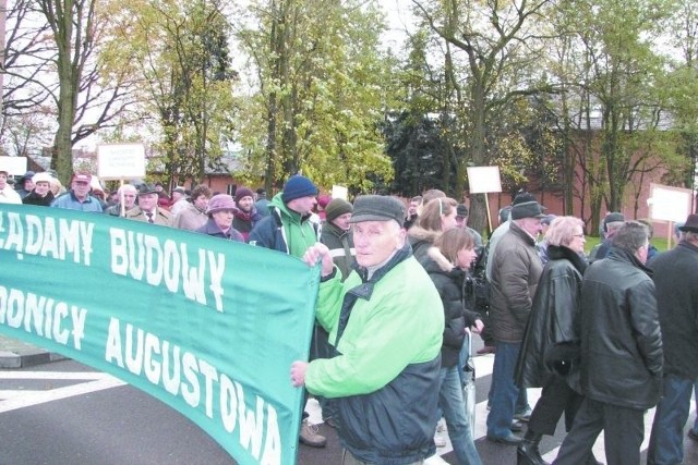 Podczas wcześniejszych blokad augustowianie skutecznie paraliżowali ruch samochodowy