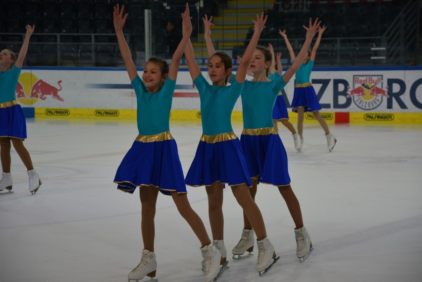 Sukces MKS Axel Toruń. Dziewczęta z grupy Le Soleil zatańczyły na medal dla Mozarta 