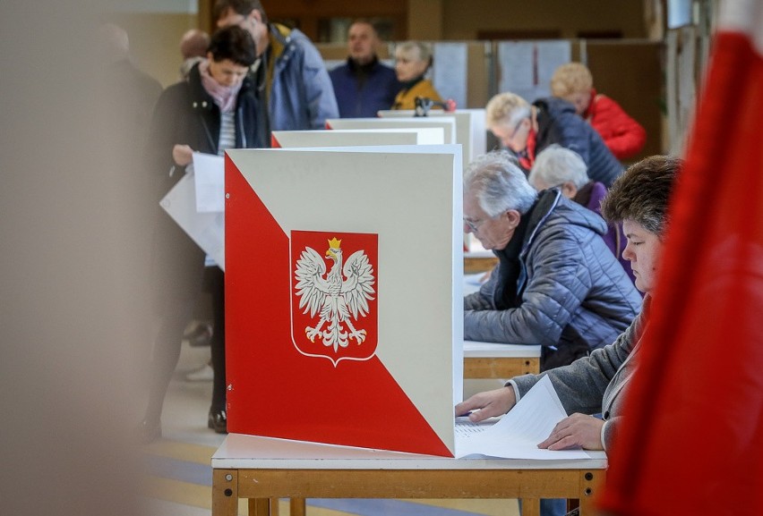 Wybory samorządowe 2018. Mieszkańcy Trójmiasta głosują.
