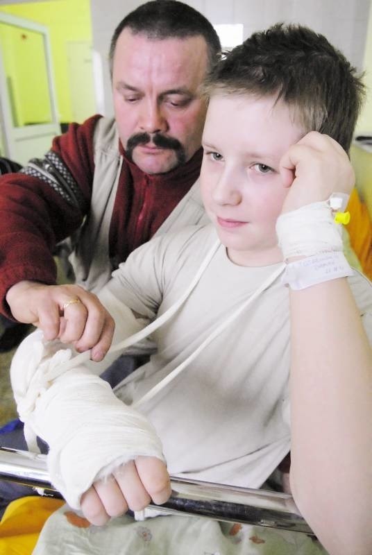 W czwartek razem z Dariuszem Tatarynowiczem odwiedziliśmy Damiana w szpitalu. Być może dziś chłopiec zostanie wypisany do domu.