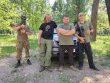 Sprowadza samochody terenowe dla walczącej Ukrainy. Mateusz Wodziński: Nie śniło mi się, że się zaangażuję w wojnę