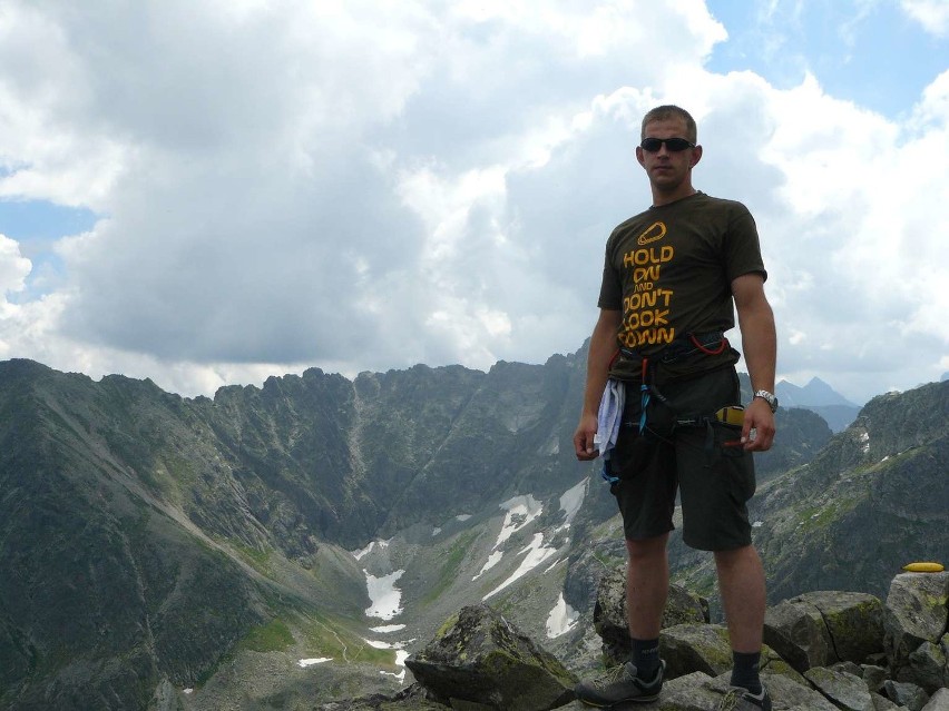 Góry to miejsce gdzie zaczyna się przygoda. O tym jak łatwo się w nich zakochać - opowiada Piotr