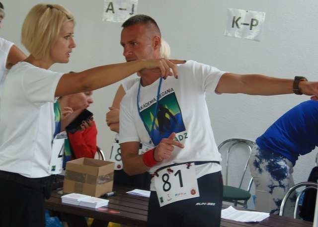 Andrzej Dolewski, prezes Akademii Biegania, która słynie z organizacji w naszym mieście ciekawych imprez biegowych, zaprasza wszystkich do zapisania się do niedzielnego biegu charytatywnego. Zostały ostatnie wolne miejsca