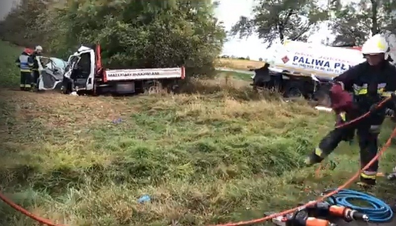 Wypadek dwóch ciężarówek pod Oleśnicą - 3 października 2018