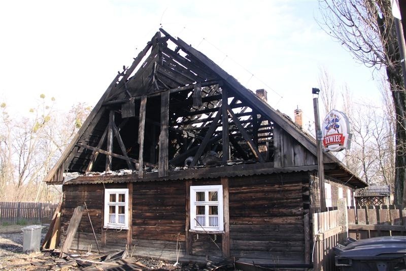 Spalona karczma "U Karola Malajki" w Bierkowicach.