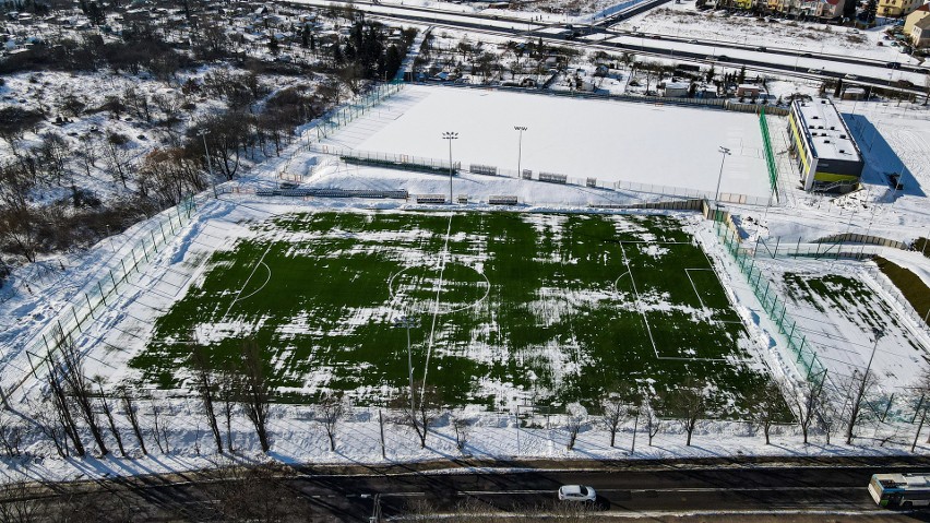 Kolejna zmiana terminu ukończenia budowy stadionu przy Bandurskiego w Szczecinie. ZDJĘCIA