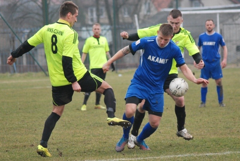 III liga. Łysica Bodzentyn - Czarni Połaniec 2:1...