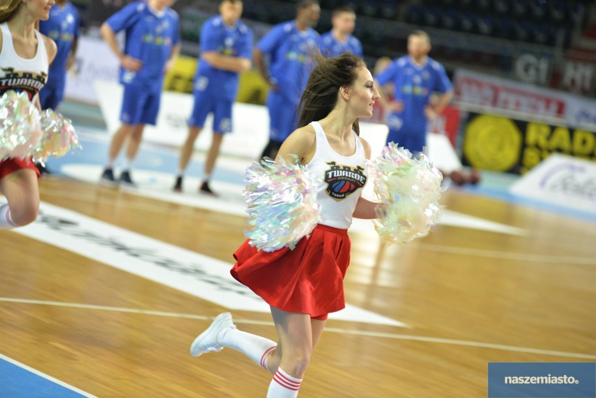 Zobacz zdjęcia z występów Cheerleaders Toruń podczas...