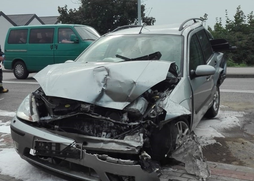 Wypadek w Kwidzynie na DK 55 [19.07]. Tir uderzył w 3 samochody osobowe. DK 55 zamknięta w obu kierunkach 