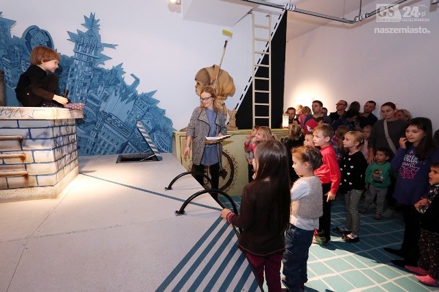 W galerii Tworzę Się! przy Tkackiej w niedzielę otwarto wystawę Malowany Plac Zabaw. Uczestnicy „malowali przestrzennie” dla odwiedzających techniką pop up (z ang. wyskakujące okno)