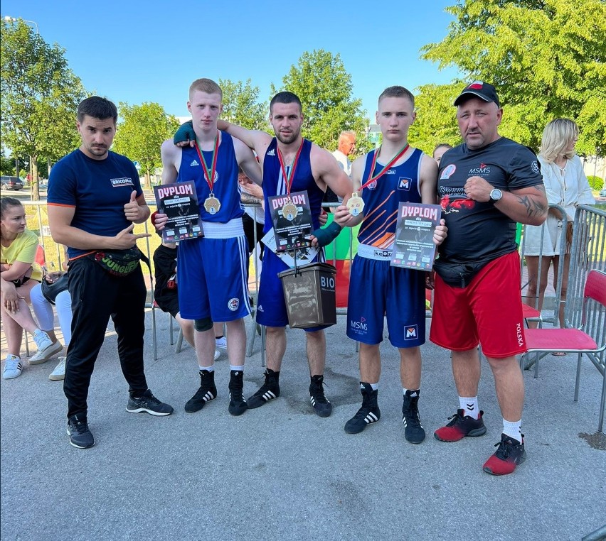Puchar województwa łódzkiego LZS w boksie po raz drugi zdobyła Victoria Boxing Łódź. Zdjęcia
