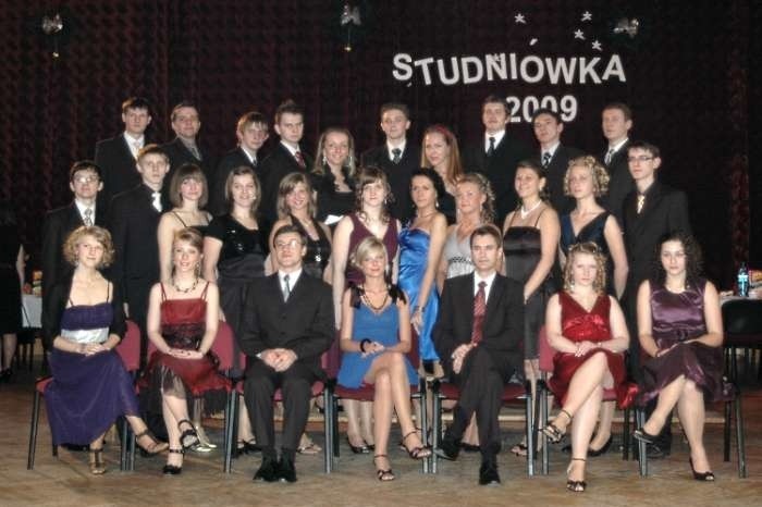 Klasa III b. Zespól Szkól Olesno - studniówka 2009